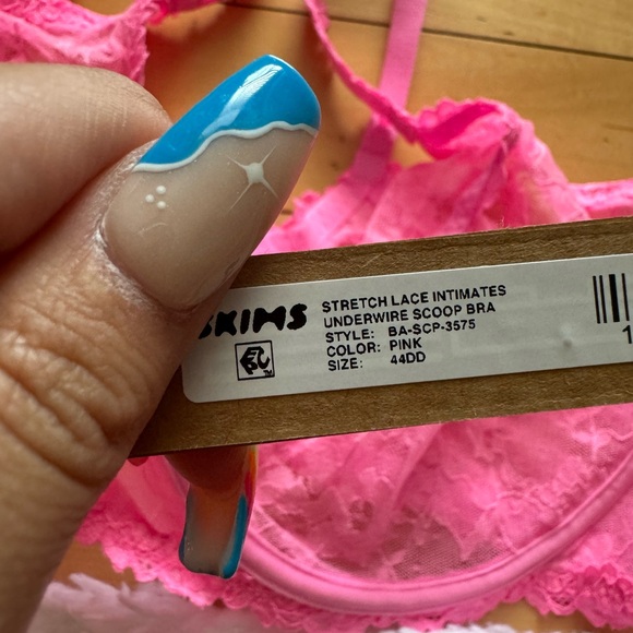 skims lace intimate bra - Picture 3 of 3